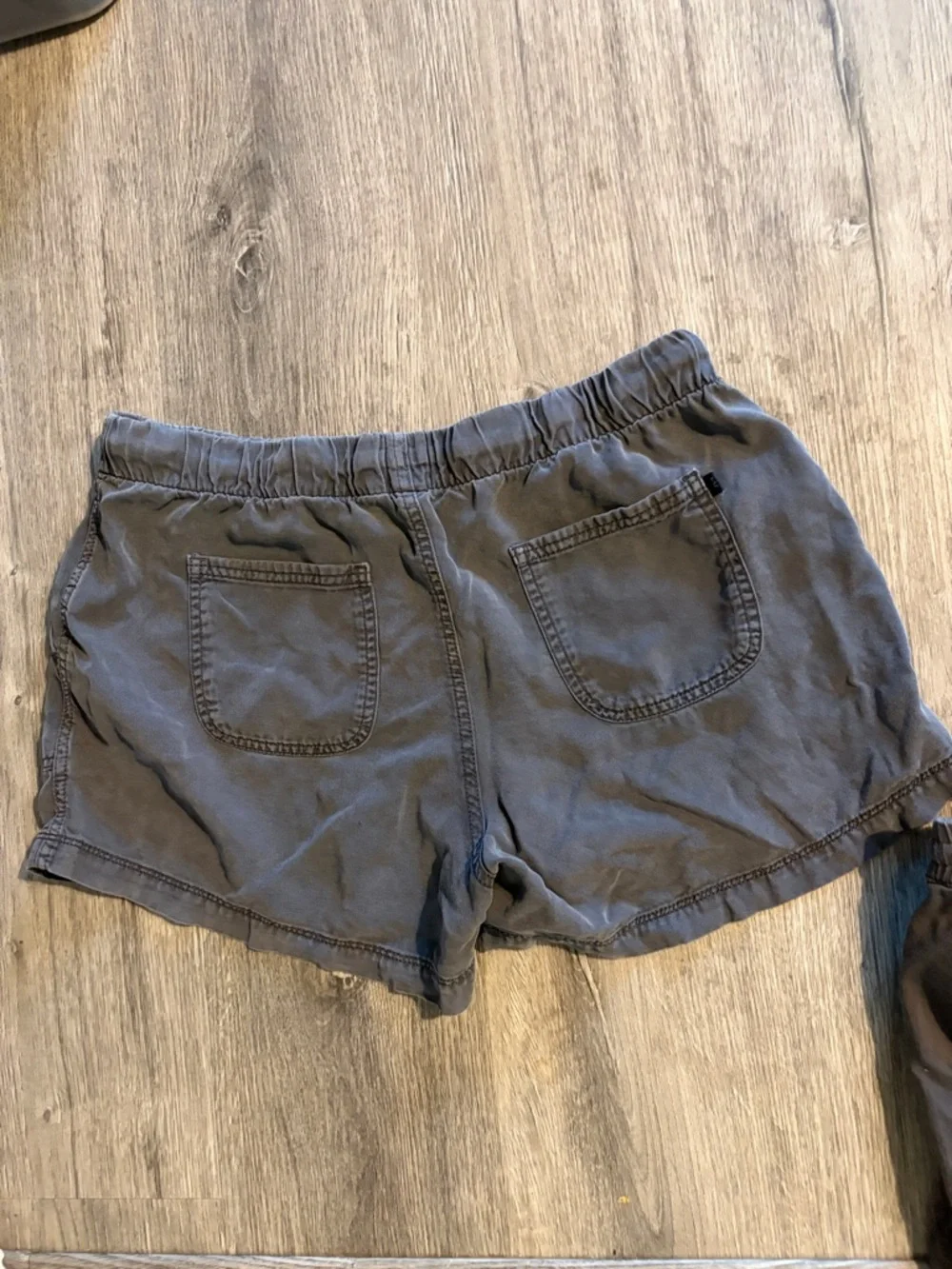 GAP & Union Bay Women's Athletic Drawstring Shorts - Charcoal BOTH M - Picture 5 of 6